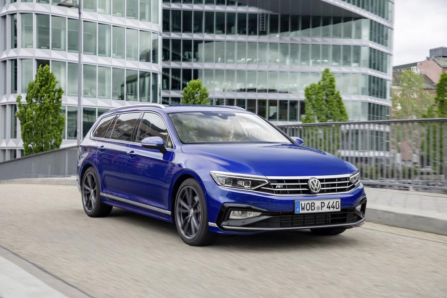  Volkswagen Passat R-Line Variant (B8) 2019 года  (WW) (фото 26 из 49)
